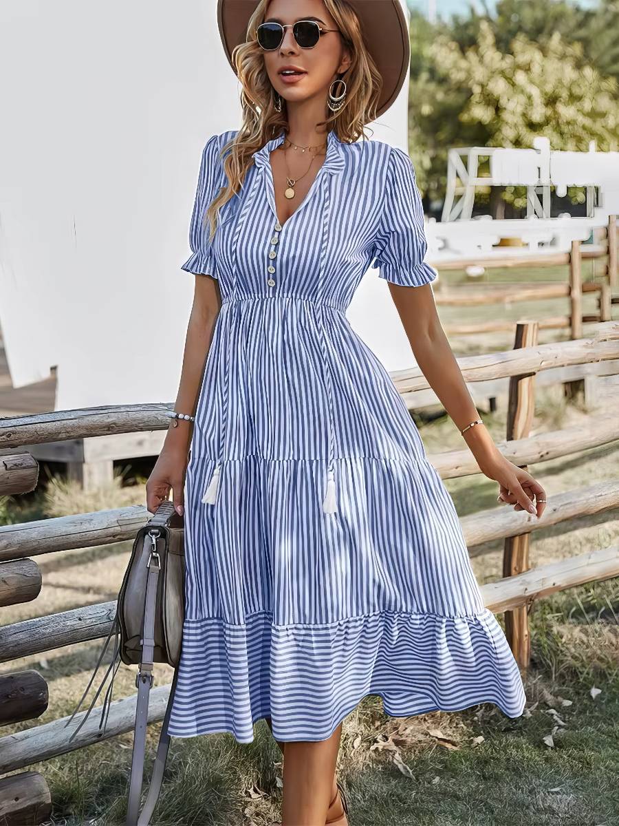 Robe Blanc Et Bleu Midi À Rayures Boutonnée Bohème