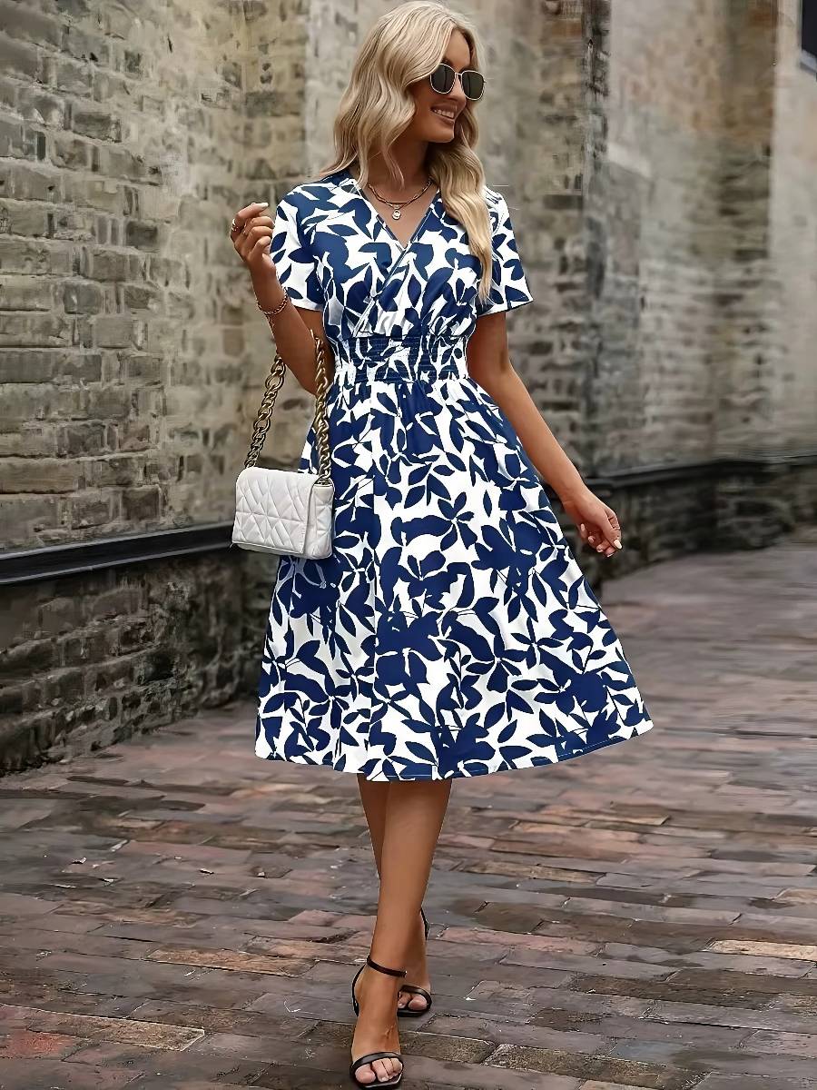 Robe Blanc Et Bleu Midi Imprimée Feuillage Ceinturée