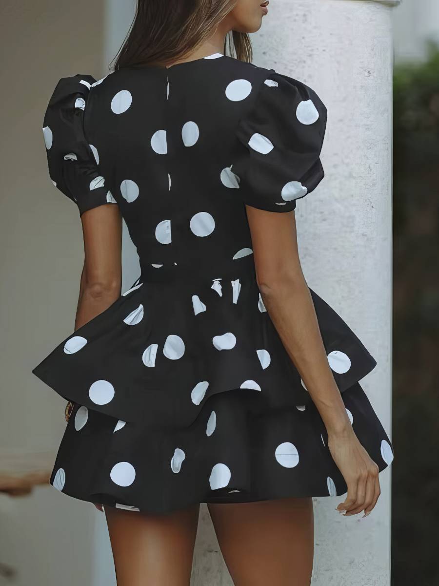 Robe Blanc Et Noir Courte À Pois Manches Bouffantes – Image 3