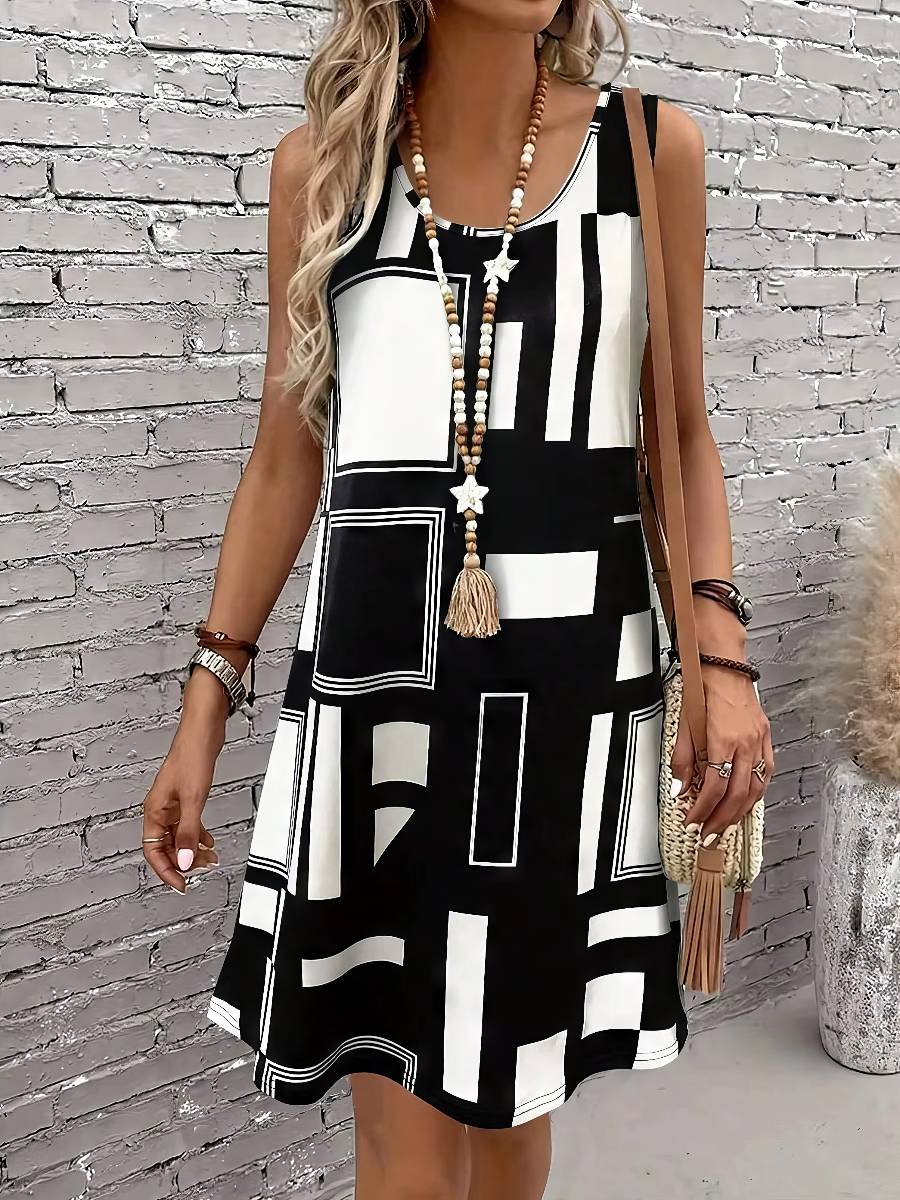 Robe Blanc Et Noir Courte Coupe Trapèze Imprimé Graphique