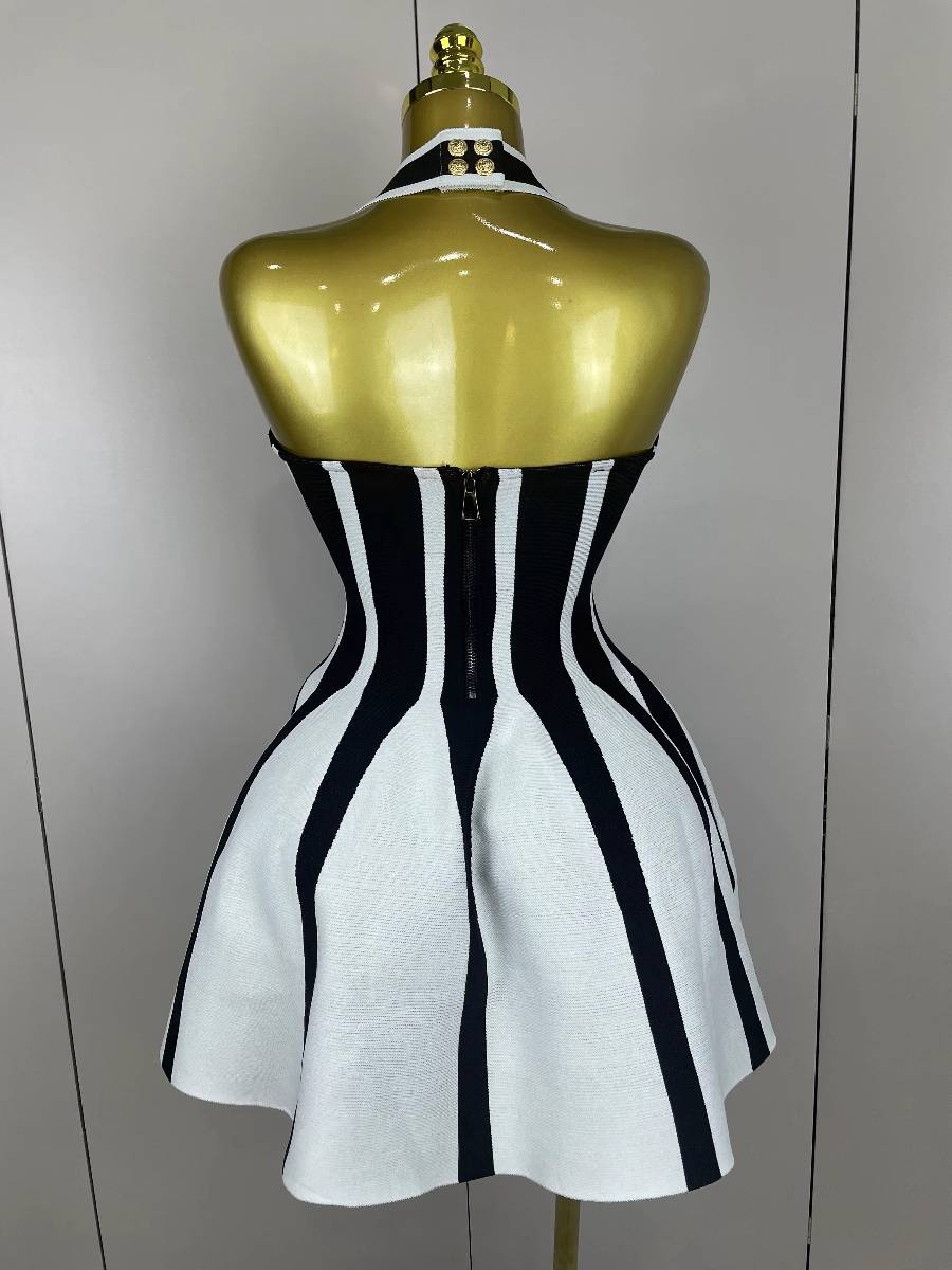 Robe Blanc Et Noir Courte Évasée À Rayures Verticales – Image 8