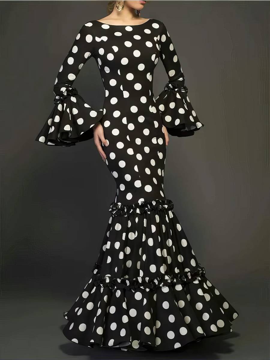 Robe Blanc Et Noir Longue À Pois Coupe Sirène À Volants