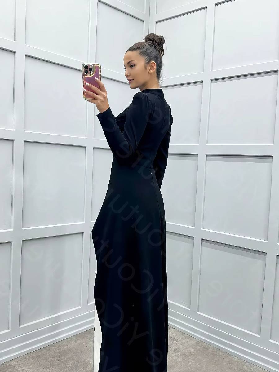 Robe Blanc Et Noir Longue Élégante Silhouette Élancée – Image 2
