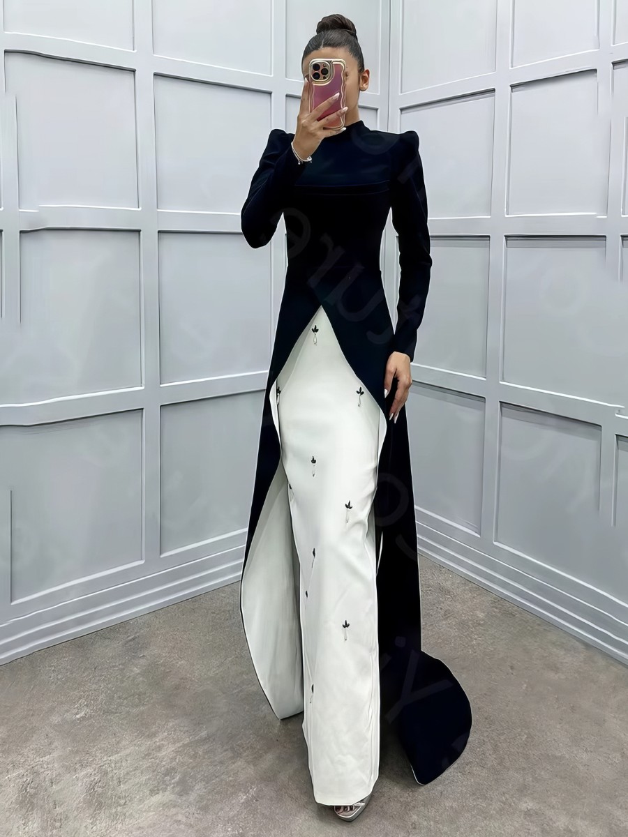 Robe Blanc Et Noir Longue Élégante Silhouette Élancée