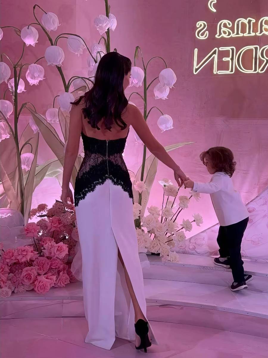 Robe Blanc Et Noir Longue Moulante Élégante En Dentelle – Image 3