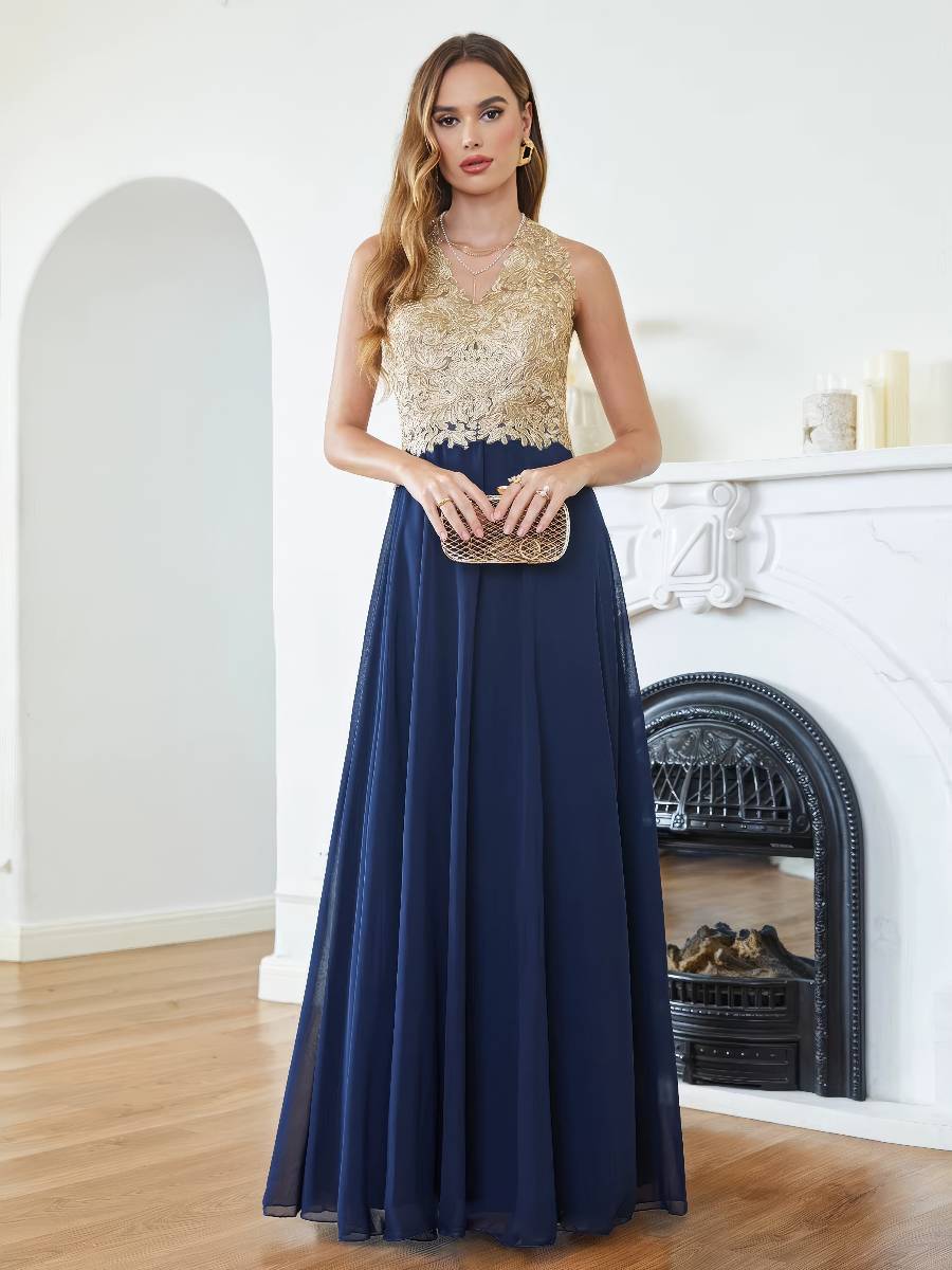 Robe Bleu Et Doré Longue Décolleté Brodé Élégante