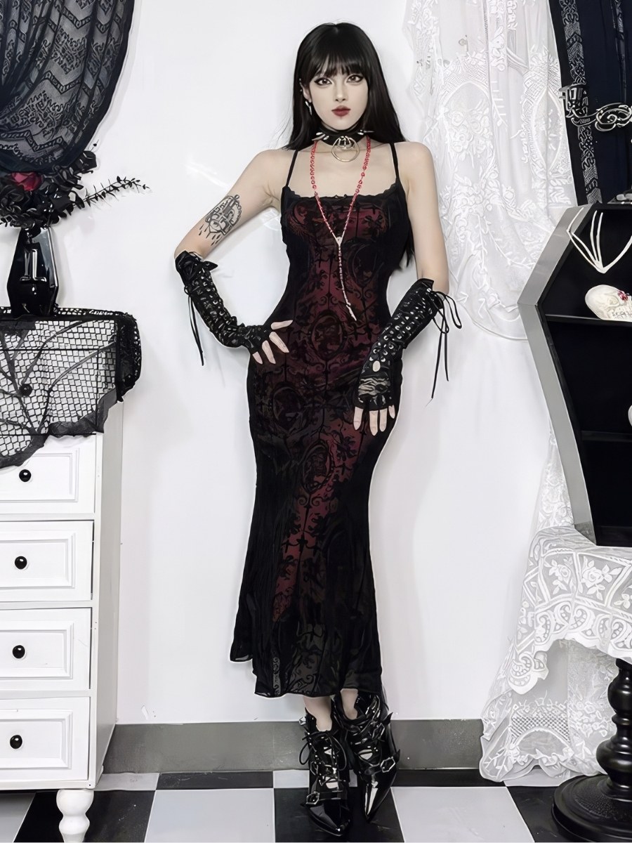 Robe Noir Et Rouge En Dentelle Florale Gothique